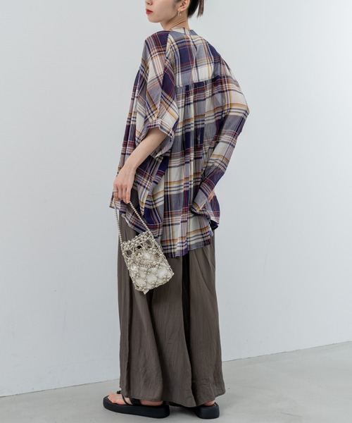 refinedworks(リファインドワークス)の「【refinedworks】大人カジュアル を彩る チェック柄シャツ(シャツ/ブラウス・レディース・レッド/イエロー/ブラック・FREE)」の20枚目の写真