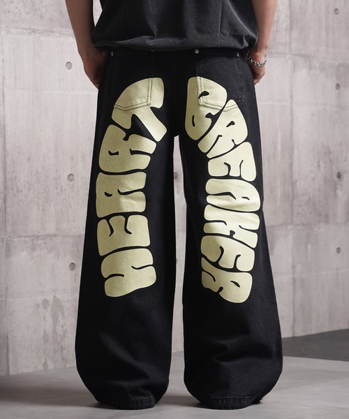 1111clothing（ワンフォークロージング）の「11.5ozデニム バックアーチロゴ ワイドデニムパンツ / 11.5oz Denim Back Arch Logo Wide Denim Pants（デニムパンツ・メンズ・ライトブルー/ブラック/インディゴブルー/ブルー系/ブラック系・M/L/XL）」の2枚目の写真