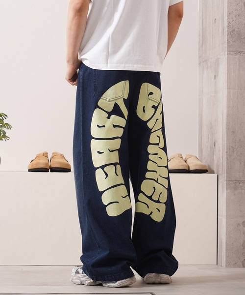 1111clothing（ワンフォークロージング）の「11.5ozデニム バックアーチロゴ ワイドデニムパンツ / 11.5oz Denim Back Arch Logo Wide Denim Pants（デニムパンツ・メンズ・ライトブルー/ブラック/インディゴブルー/ブルー系/ブラック系・M/L/XL）」の16枚目の写真