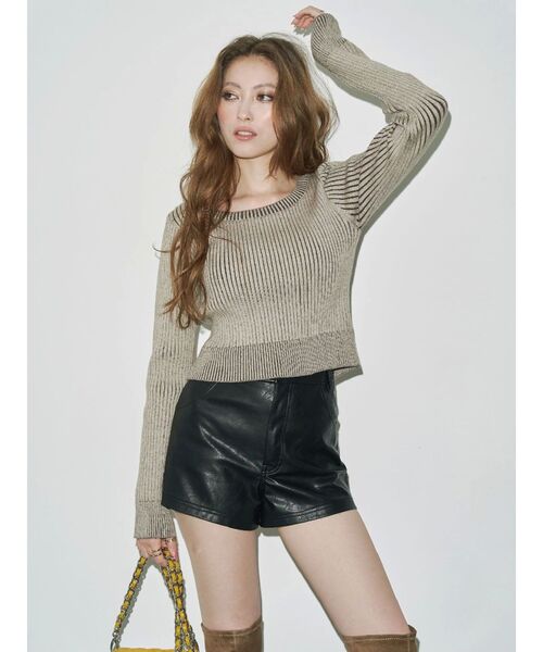 EVRIS（エヴリス）の「フェイクレザータイトショートパンツ（その他パンツ・レディース・ブラウン/ブラック・SMALL/MEDIUM）」の18枚目の写真