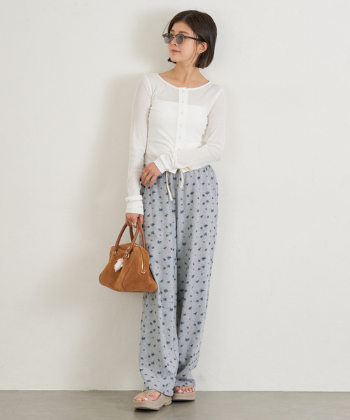 U by SPICK&SPAN（ユーバイスピックアンドスパン）の「コットンテレココンパクトカーデ（カーディガン/ボレロ・レディース・ベージュ/ホワイト/ブラウン・FREE）」の8枚目の写真