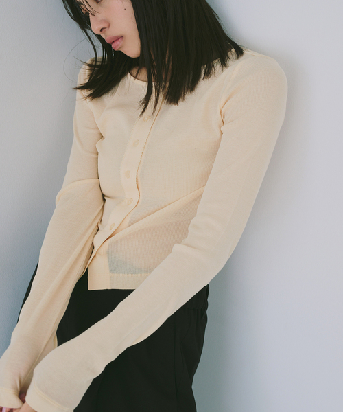 U by SPICK&SPAN（ユーバイスピックアンドスパン）の「コットンテレココンパクトカーデ（カーディガン/ボレロ・レディース・ベージュ/ホワイト/ブラウン・FREE）」の21枚目の写真