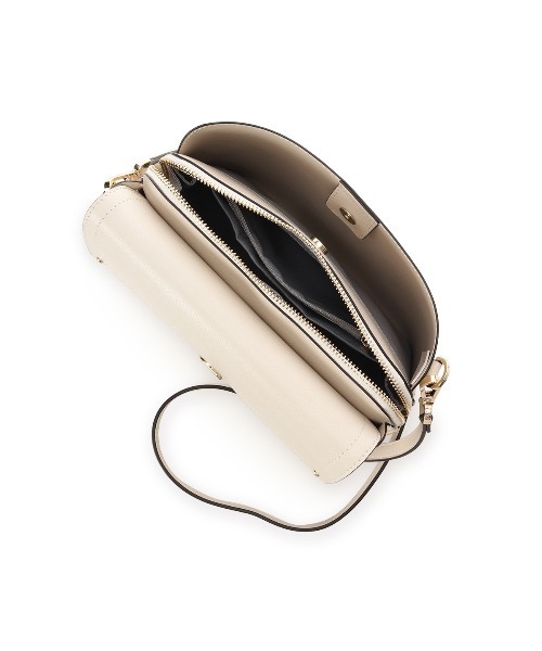 Samantha Thavasa（サマンサタバサ）の「かぶせポケット合皮ショルダーバッグ（ショルダーバッグ・レディース・オフホワイト/マジェンタ/ブラック/キャメル・FREE）」の19枚目の写真