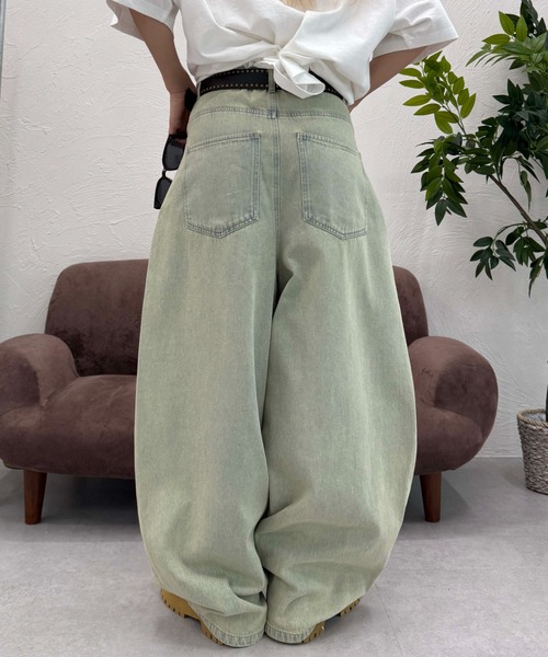 sedacle(セダクル)の「フロントロゴカーブデニム(デニムパンツ・メンズ・ブラック/ライトブルー・SMALL/MEDIUM/LARGE)」の13枚目の写真