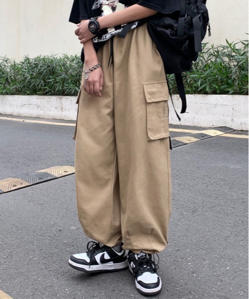 Evo+Revo（エボレボ）の「”ダボッとぶっとい” ワイドカーゴパンツ（カーゴパンツ・メンズ・ブラック/カーキ/ベージュ・M/L）」の9枚目の写真