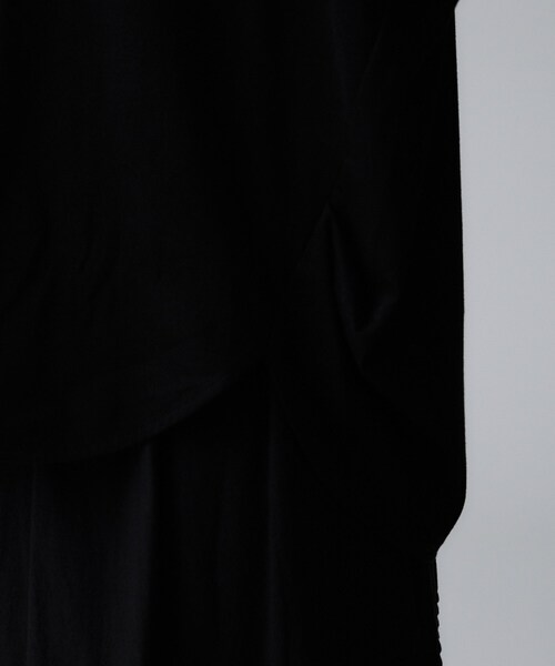 UNTITLED（アンタイトル）の「【接触冷感/洗える】Vネックコットンプルオーバー（Tシャツ/カットソー・レディース・ブラック/オフホワイト/チャコールグレー/ブルー系その他・00/02/04/44/48/50）」の9枚目の写真