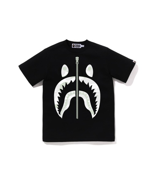 A BATHING APE（アベイシングエイプ）の「CITY CAMO SHARK TEE（Tシャツ/カットソー・キッズ・ホワイト/ブラック・160/150）」の2枚目の写真