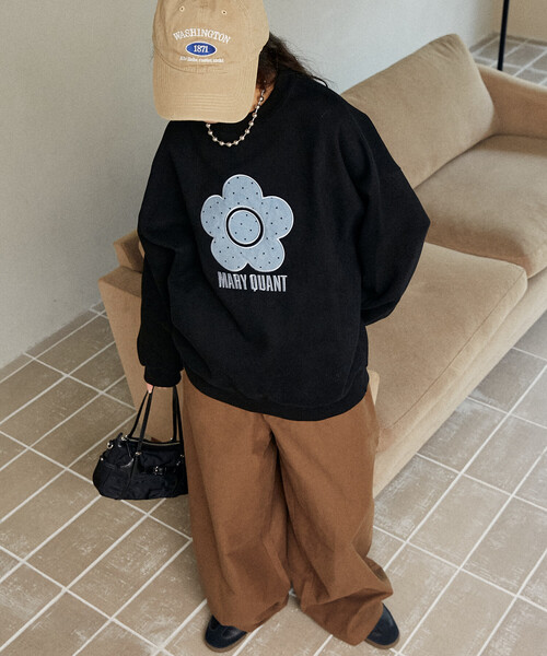 PUBLUX（パブリュクス）の「MARY QUANT × PUBLUX/マリークワント ドット デイジー ロゴ スウェット　限定展開（スウェット・レディース・ブラック/グレー/チャコールグレー/ネイビー・ﾌﾘ-）」の16枚目の写真