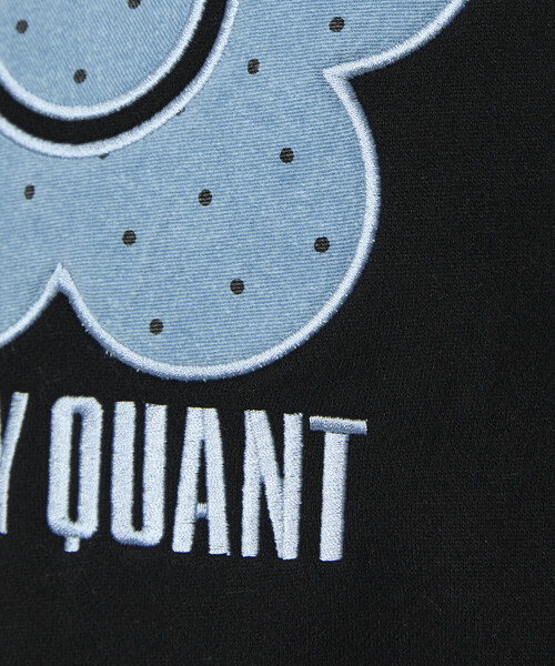 PUBLUX（パブリュクス）の「MARY QUANT × PUBLUX/マリークワント ドット デイジー ロゴ スウェット　限定展開（スウェット・レディース・ブラック/グレー/チャコールグレー/ネイビー・ﾌﾘ-）」の21枚目の写真