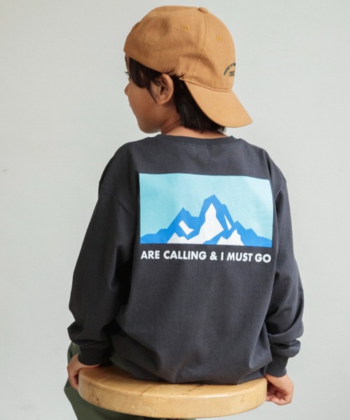 DRC branshes(ディーアールシーブランシェス)の「【WEB限定/DRC】アソートグラフィック長袖Tシャツ(Tシャツ/カットソー・キッズ・ブルーグレー/フューシャピンク/その他4/ブルー/オフホワイト/チャコールグレー/オレンジ/マスタード/パープル/ネイビー/その他5/その他1/その他2/その他3・100/130/110/160/120/140/150)」の3枚目の写真