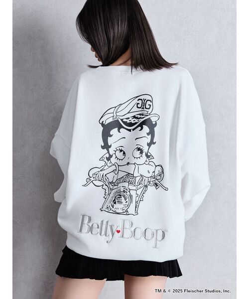 BETTY×GYDA GLITTER embroideryプルオーバー（スウェット