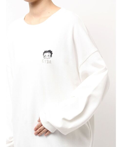 BETTY BOOP(ベティ・ブープ)の「BETTY×GYDA GLITTER embroideryプルオーバー(スウェット・レディース・パープル/ブラック/オフホワイト・FREE)」の8枚目の写真