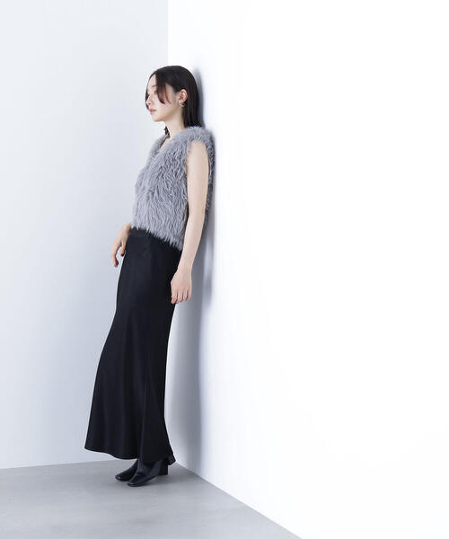 NATURAL BEAUTY BASIC(ナチュラルビューティーベーシック)の「◇シャギーニットベスト(ベスト・レディース・ベージュ/チャコールグレー・FREE)」の4枚目の写真