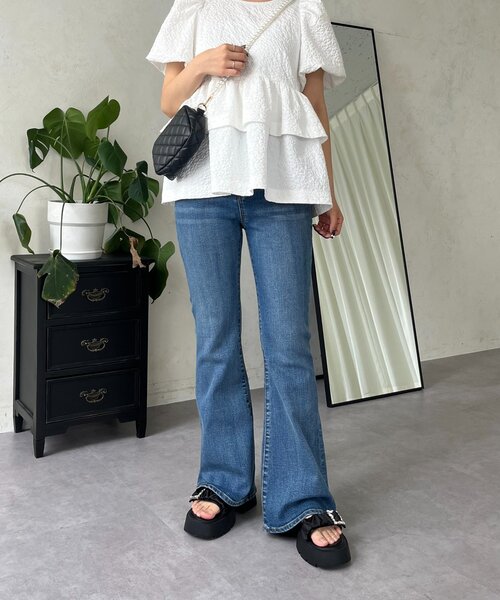 prose verse（プロズヴェール）の「【美脚見え】ロゴパッチ付きストレッチフレアデニム（デニムパンツ・レディース・ブルー/サックスブルー/ブラック/ブルー系その他・TL/SMALL/TM/MEDIUM/LARGE/PL/PS/PM）」の14枚目の写真