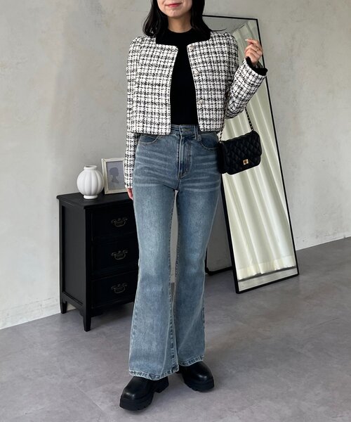 prose verse（プロズヴェール）の「【美脚見え】ロゴパッチ付きストレッチフレアデニム（デニムパンツ・レディース・ブルー/サックスブルー/ブラック/ブルー系その他・TL/SMALL/TM/MEDIUM/LARGE/PL/PS/PM）」の22枚目の写真