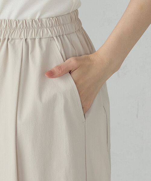 COMME CA ISM(コムサイズム)の「パラシュート パンツ(その他パンツ・レディース・ベージュ/ブラック・MEDIUM/LARGE)」の12枚目の写真