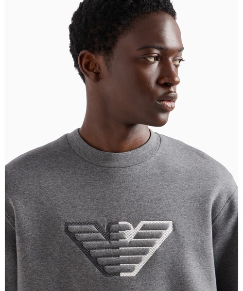 EMPORIO ARMANI（エンポリオアルマーニ）の「【エンポリオ アルマーニ】スウェットシャツ ダブルジャージー シェブロンベース＆エンボスオーバーサイズイーグル（スウェット・メンズ・ブラック/グレー・SMALL/MEDIUM/LARGE/X-LARGE/X-SMALL）」の9枚目の写真