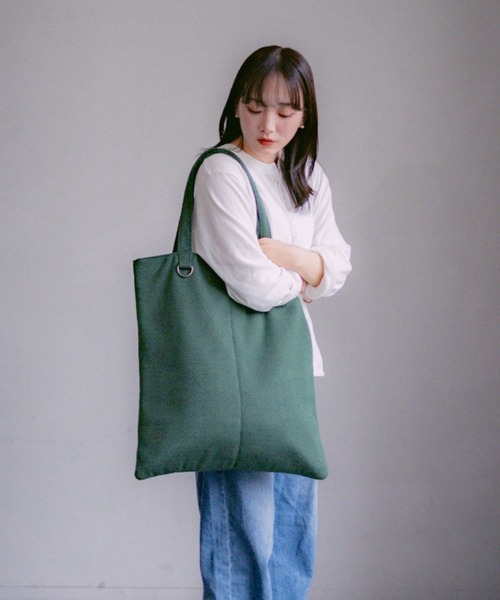 INTER FACTORY(インターファクトリー)の「2/9号室(かおこ&ひろと) - Filling Vertical Tote Bag / 中綿縦型トートバッグ(トートバッグ・メンズ・ダークブラウン/グリーン/ホワイト・FREE)」の21枚目の写真