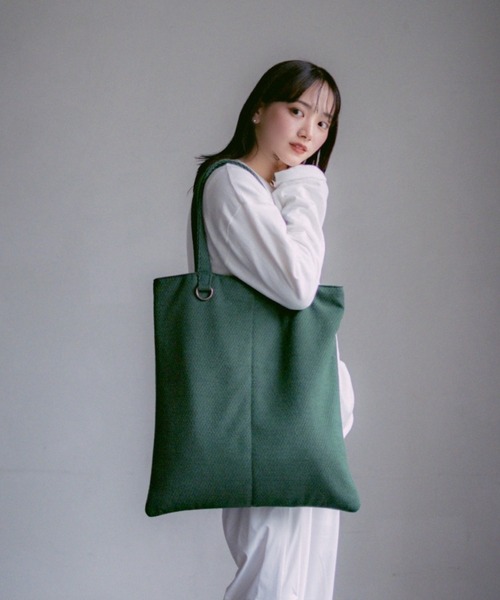 INTER FACTORY(インターファクトリー)の「2/9号室(かおこ&ひろと) - Filling Vertical Tote Bag / 中綿縦型トートバッグ(トートバッグ・メンズ・ダークブラウン/グリーン/ホワイト・FREE)」の19枚目の写真