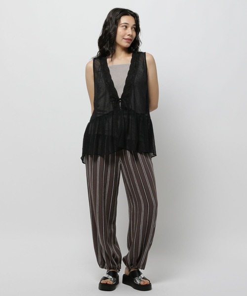 niko and...（ニコアンド）の「モケメッシュバテンレースベスト（ベスト・レディース・ブラウン/オフホワイト/ブラック・FREE）」の7枚目の写真