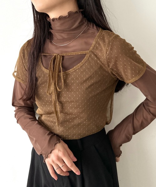 LOVALOT(ラバロット)の「ネックリボンシアートップス(Tシャツ/カットソー・レディース・ブラック/ブラウン/ホワイト/パープル・FREE)」の3枚目の写真