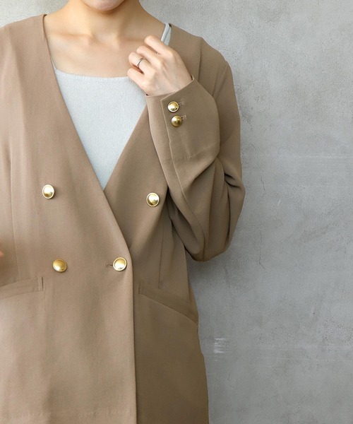 Jines(ジネス)の「ハイストレッチカルゼ ワッシャーノーカラージャケット【セットアップ可】(ノーカラージャケット・レディース・ブラウン/グレー・38)」の3枚目の写真