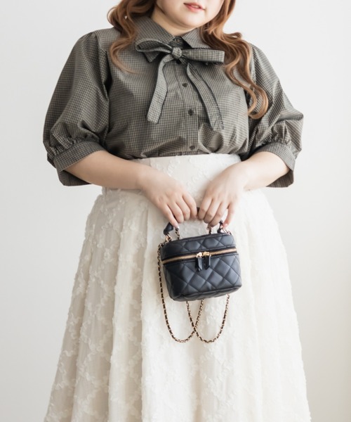 CLETTE(クレット)の「CLETTEオリジナルリボンタイチェック柄半袖ブラウス(シャツ/ブラウス・レディース・レッド/グリーン・4L/3L/LL)」の3枚目の写真
