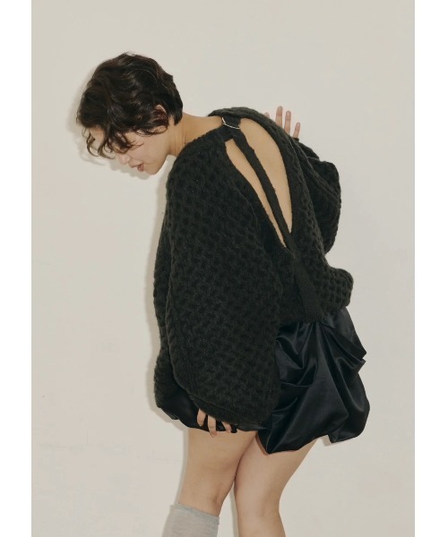 NOTREemor（ノートルエモア）の「back hole Volume Knit（ニット