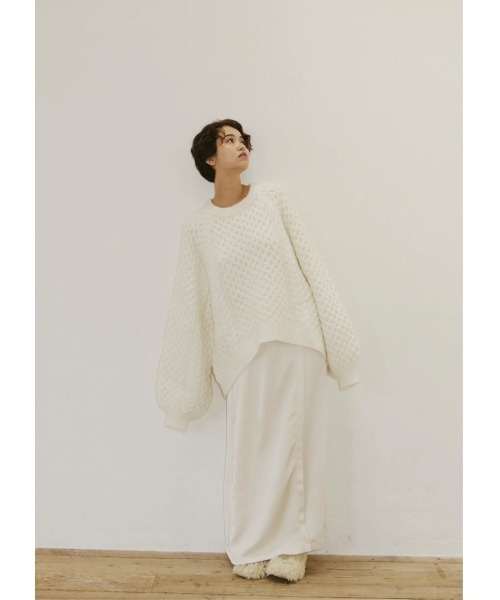 NOTREemor（ノートルエモア）の「back hole Volume Knit（ニット