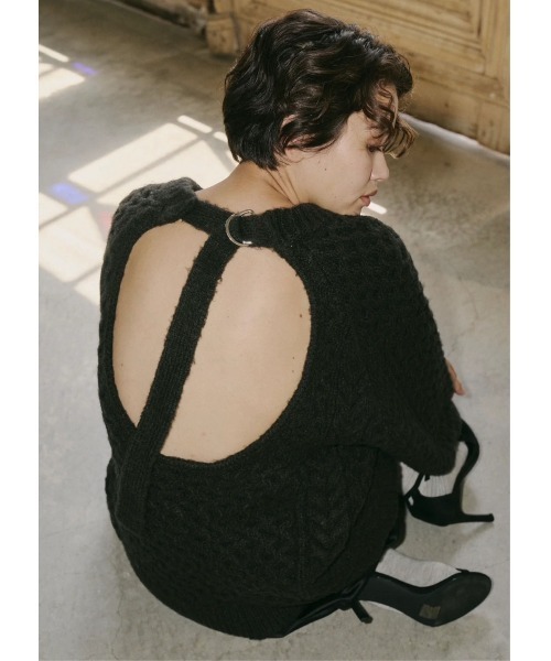 NOTREemor（ノートルエモア）の「back hole Volume Knit（ニット