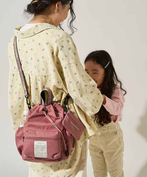 FREAK'S STORE(フリークスストア)の「THEATRE PRODUCTS × FREAK'S STORE/シアタープロダクツ 別注 撥水マルチ ペアレンツ ジャガードテープ リュックショルダー/親子で使えるバッグ/ペアレンツバッグ(マザーズバッグ・レディース・ブラック/ピンク・フリ-)」の6枚目の写真