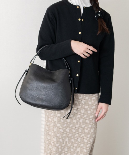 LORISTELLA(ロリステッラ)の「【LORISTELLA】シュリンクレザーハンドバッグ(Q56386)(ハンドバッグ・レディース・ブラック/ダークブラウン・ALL)」の11枚目の写真