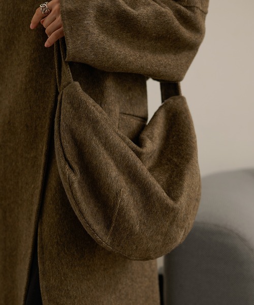 LAULEN(ローレン)の「stand collar wrap belted long coat /スタンドカラーラップベルト付きロングコート(ノーカラーコート・レディース・チャコールグレー/カーキ・FREE)」の16枚目の写真