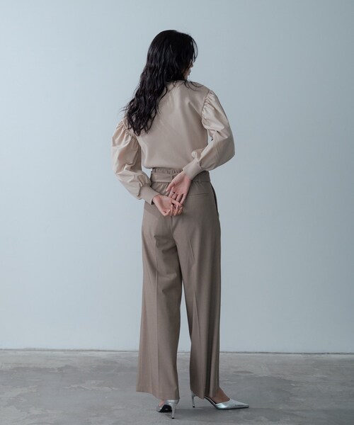 GALLEST（ギャレスト）の「【再入荷】ファブリックフォルムスリーブニット（ニット/セーター・レディース・ベージュ/オフホワイト/ブラック・38/34）」の6枚目の写真