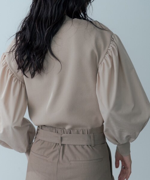 GALLEST（ギャレスト）の「【再入荷】ファブリックフォルムスリーブニット（ニット/セーター・レディース・ベージュ/オフホワイト/ブラック・38/34）」の8枚目の写真