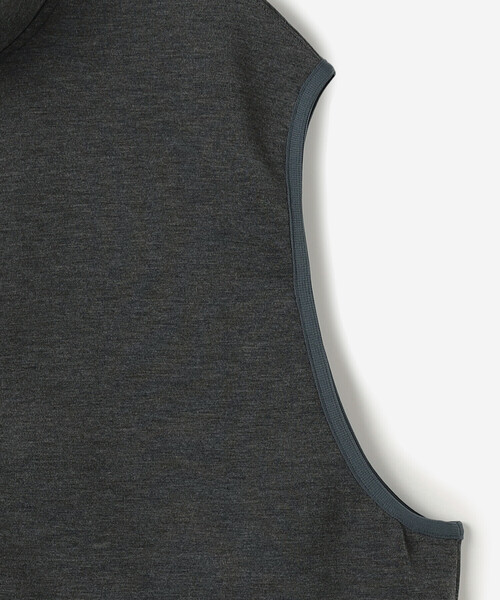 DAIWA PIER39（ダイワピア39）の「DAIWA PIER39 | TECH SCUBA KNIT STAND COLLAR VEST MEN（ベスト・メンズ・オリーブ/チャコール・S/M/L）」の6枚目の写真