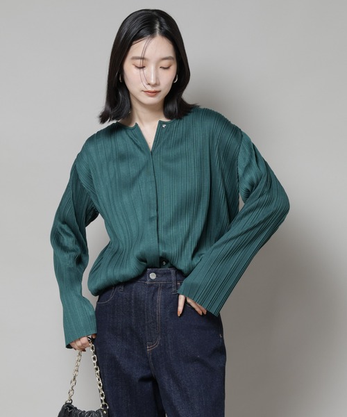 NANO universe（ナノユニバース）の「プリーツカットスナップシャツ（シャツ/ブラウス・レディース・ブラック/ホワイト/グリーン・FREE）」の22枚目の写真
