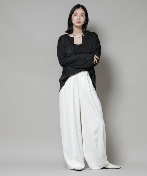 NANO universe（ナノユニバース）の「プリーツカットスナップシャツ（シャツ/ブラウス・レディース・ブラック/ホワイト/グリーン・FREE）」の18枚目の写真