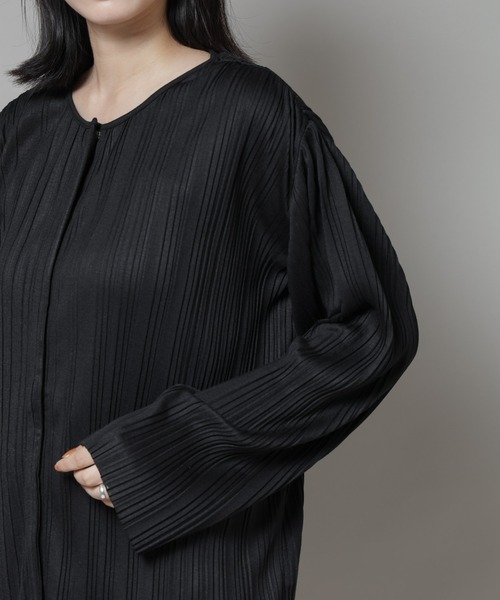 NANO universe（ナノユニバース）の「プリーツカットスナップシャツ（シャツ/ブラウス・レディース・ブラック/ホワイト/グリーン・FREE）」の13枚目の写真