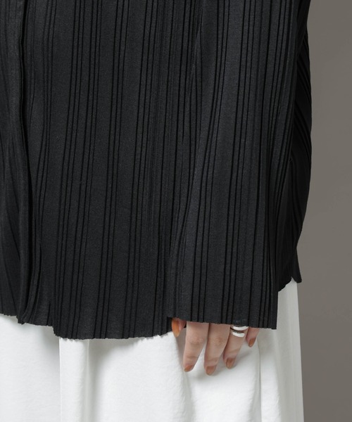 NANO universe（ナノユニバース）の「プリーツカットスナップシャツ（シャツ/ブラウス・レディース・ブラック/ホワイト/グリーン・FREE）」の6枚目の写真