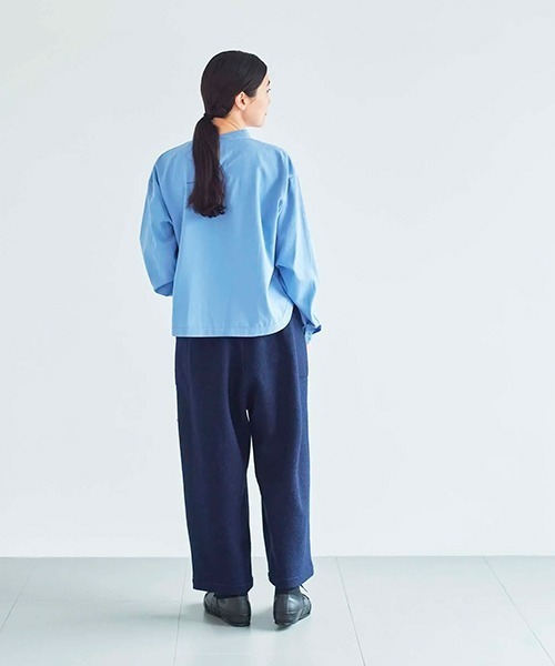 ata(アタ)の「ata blouse 2. / 綿テンセル スタンドカラーブラウス(シャツ/ブラウス・レディース・ブラック/サックスブルー・MEDIUM)」の7枚目の写真