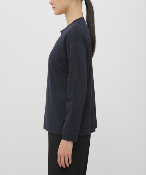 MARGARET HOWELL(マーガレットハウエル)の「SHEER COTTON JERSEY TOP(Tシャツ/カットソー・レディース・ホワイト系その他2/ネイビー系1・2)」の8枚目の写真