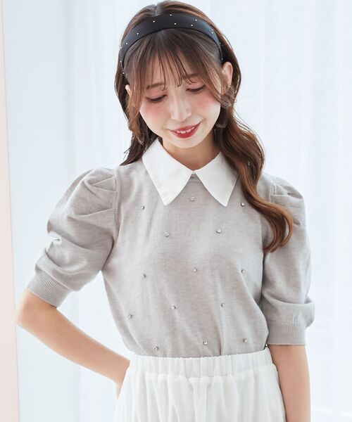 MAJESTIC LEGON（マジェスティックレゴン）の「2way襟付きビジューニット（ニット/セーター・レディース・ブラック/グレー/アイボリー/ボルドー・MEDIUM）」の3枚目の写真