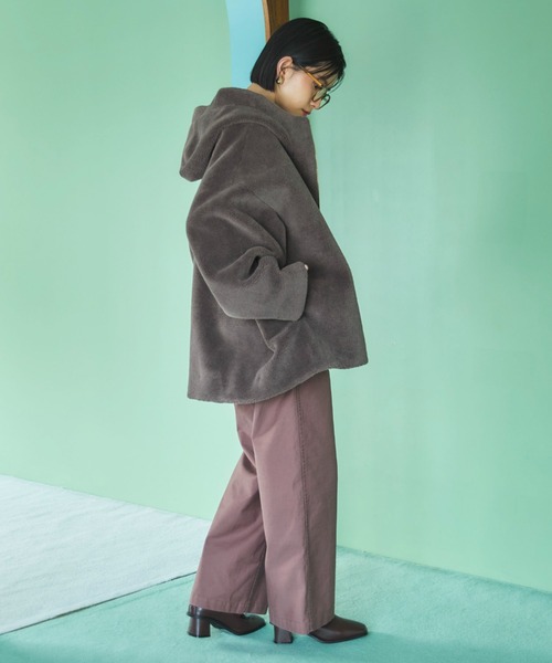 Doux archives（ドゥアルシーヴ）の「オーバーボアフーディブルゾン（ブルゾン・レディース・チャコールグレー/モカ/アイボリー・38）」の9枚目の写真