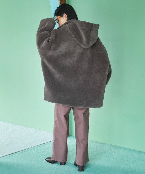 Doux archives（ドゥアルシーヴ）の「オーバーボアフーディブルゾン（ブルゾン・レディース・チャコールグレー/モカ/アイボリー・38）」の12枚目の写真