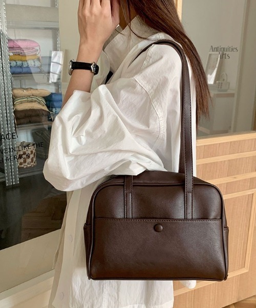 LAC-VERT(ラック・ヴェール)の「フェイクレザーボストンハンドバッグ(ハンドバッグ・レディース・ブラウン/ブラック・FREE)」の1枚目の写真