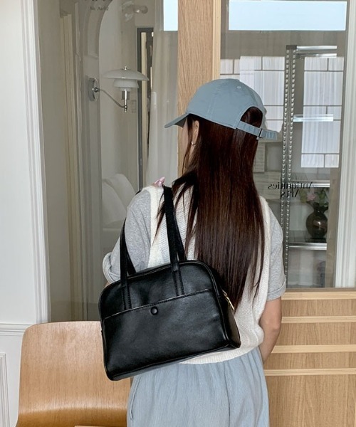 LAC-VERT(ラック・ヴェール)の「フェイクレザーボストンハンドバッグ(ハンドバッグ・レディース・ブラウン/ブラック・FREE)」の3枚目の写真