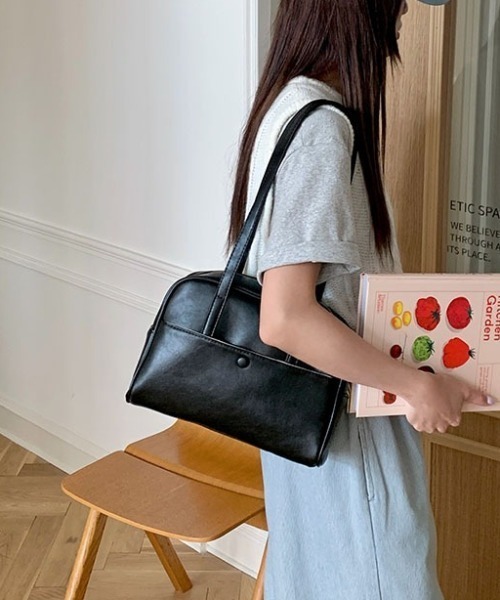 LAC-VERT(ラック・ヴェール)の「フェイクレザーボストンハンドバッグ(ハンドバッグ・レディース・ブラウン/ブラック・FREE)」の5枚目の写真