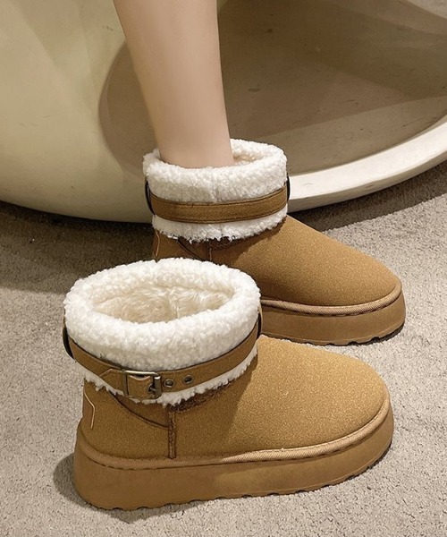 lilful（リルフル）の「ふわふわボア 厚底ベルトムートンショートブーツ（ブーツ・レディース・ブラック/ブラウン・M/L）」の13枚目の写真