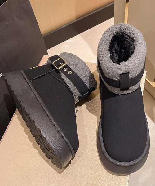 lilful（リルフル）の「ふわふわボア 厚底ベルトムートンショートブーツ（ブーツ・レディース・ブラック/ブラウン・M/L）」の11枚目の写真